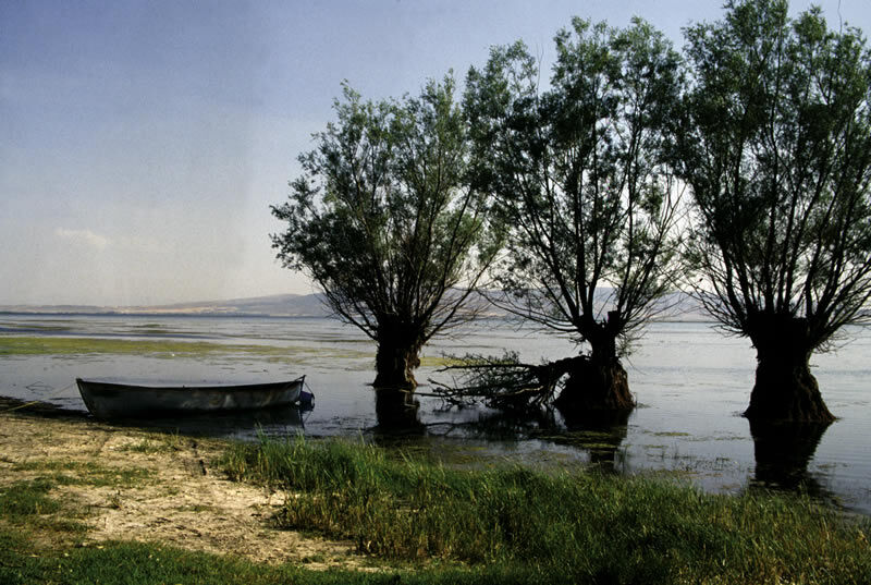 ÇİVRİL IŞIKLI GÖLÜ